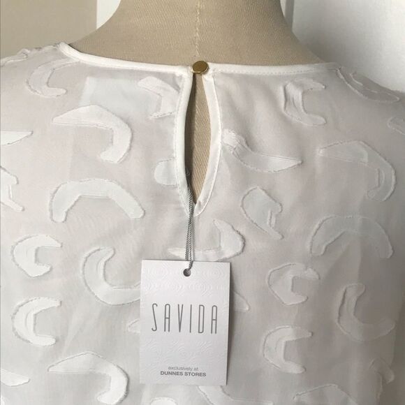Savida UK Grace Long Sleeve Key hole textured semi -sheer Blouse Off White M - Picture 2 of 9